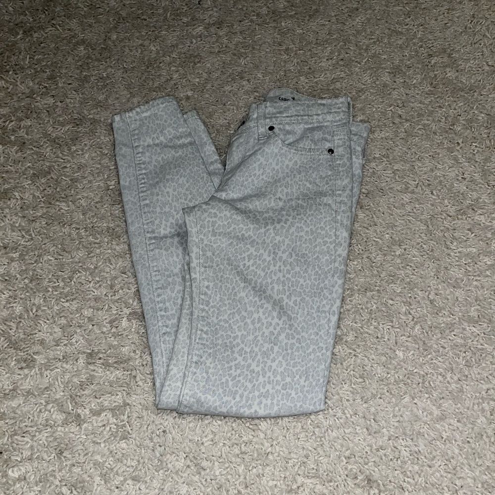 Gap white leopard print jeans size 00/24
